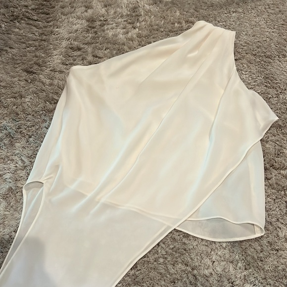 One shoulder top - Picture 2 of 2